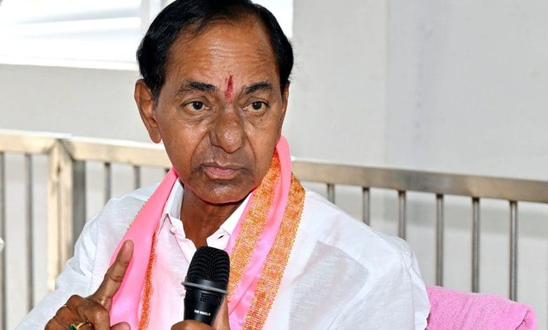 केसीआर को विधानसभा में भाग लेने के लिए आदेश देने की याचिका