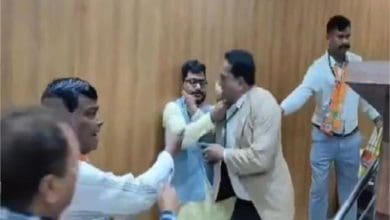 भाजपा अल्पसंख्यक मोर्चा की बैठक जयपुर में विवादों से घिर गई।