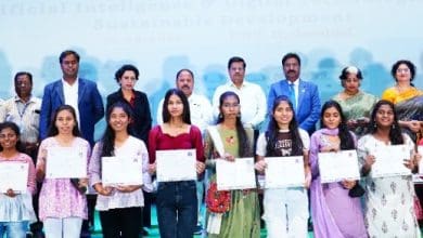 राष्ट्रीय संगोष्ठी में AI और डिजिटल तकनीकी पर चर्चा।