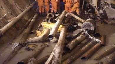 श्रीशैलम सुरंग हादसे में बचाव कार्य, पानी गिरने और दीवारों के कमजोर होने की स्थिति।