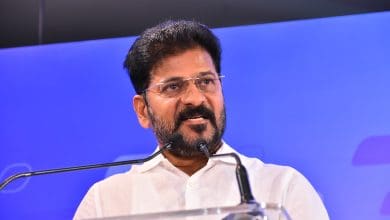 सुप्रीम कोर्ट में तेलंगाना के विधायकों की अयोग्यता याचिका पर सुनवाई, मुख्यमंत्री रेवंत रेड्डी के बयान पर सख्त टिप्पणी।