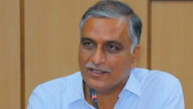 रेवंत रेड्डी पर 400 एकड़ भूमि घोटाले का आरोप