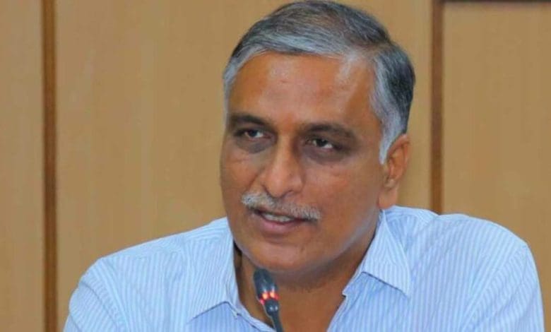 रेवंत रेड्डी पर 400 एकड़ भूमि घोटाले का आरोप