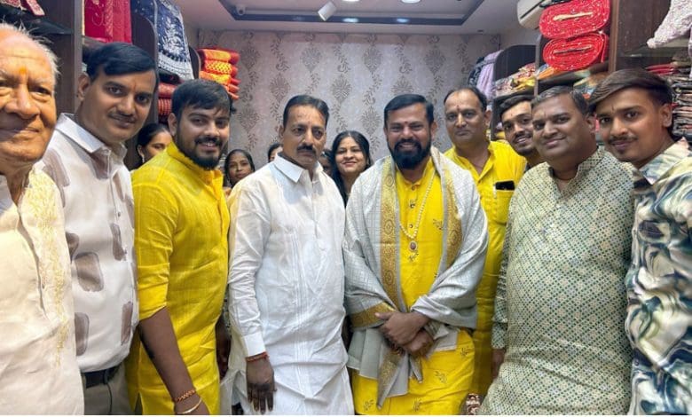 बेगम बाजार में जेडीएस मैचिंग सेंटर का उद्घाटन, भाजपा विधायक और उद्योगपति की उपस्थिति में