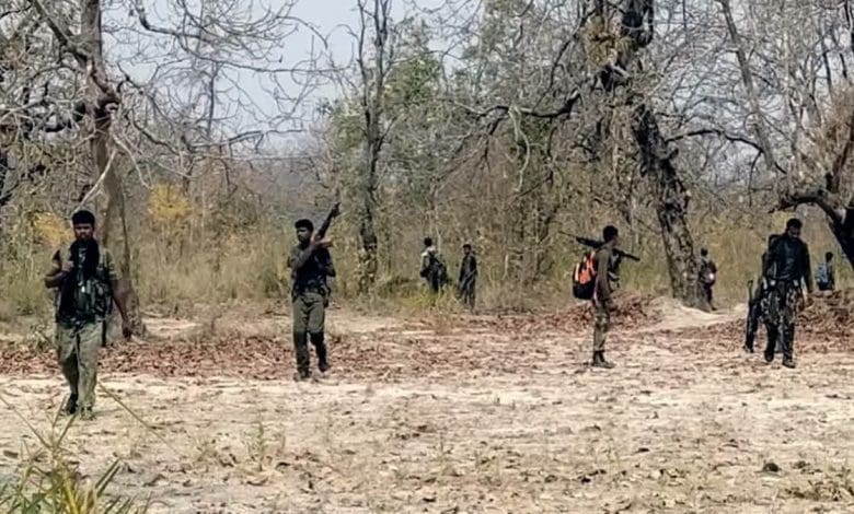 सुकमा में नक्सल विरोधी अभियान के दौरान सुरक्षाबलों की कार्रवाई।