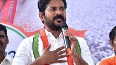 मुख्यमंत्री रेवंत रेड्डी सोशल मीडिया पर अभद्र भाषा को लेकर प्रतिक्रिया देते हुए।