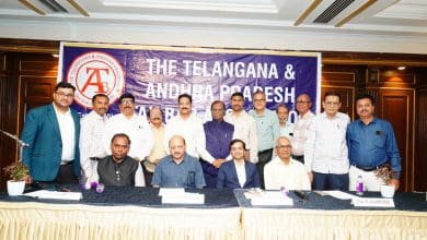 सम्मेलन में गैर कॉर्पोरेट संस्थाओं के वित्तीय विवरणों में बदलाव पर चर्चा करते हुए चार्टर्ड एकाउंटेंट्स और टैक्स एक्सपर्ट्स