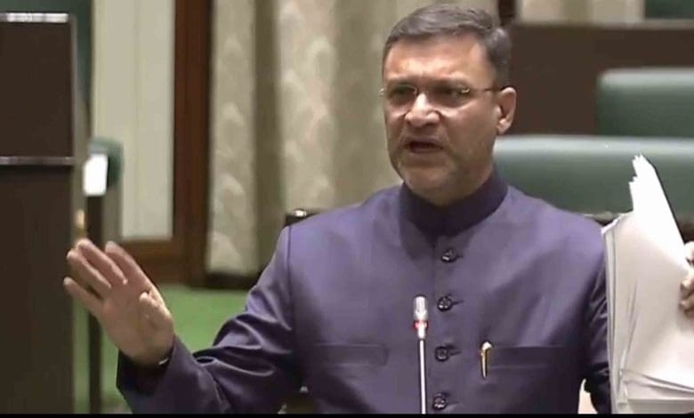 अकबरुद्दीन ओवैसी ने विधानसभा में पुलिस की नाकामी और अपराधों पर चिंता जताई।