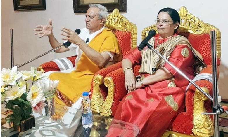 सकारात्मक दृष्टि अपनाकर जीवन में सुख और शांति पाएं