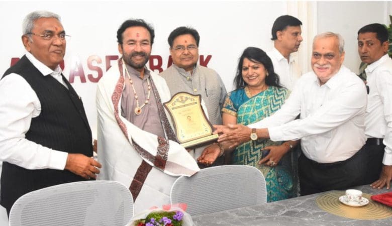 हिमायतनगर में अग्रसेन को-ऑपरेटिव अर्बन बैंक की नई शाखा का उद्घाटन समारोह।