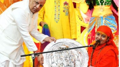 गाय माता का दिव्य महत्व और सनातन धर्म की रक्षा की प्रेरक कथा