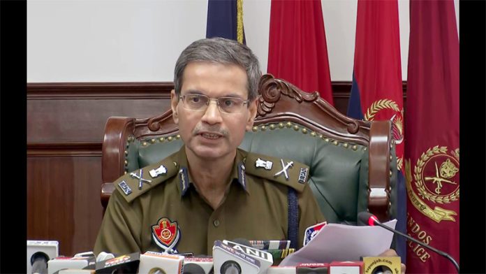अमृतसर मंदिर विस्फोट के बाद पुलिस की कार्रवाई, एक संदिग्ध मुठभेड़ में मारा गया।