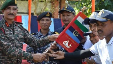 डीजी डीआईए लेफ्टिनेंट जनरल डीएस राणा ऑस्ट्रेलिया में रक्षा अधिकारियों के साथ रणनीतिक चर्चा करते हुए।