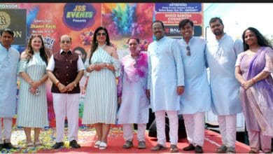 होली पर रंग धमाल कार्यक्रम में सेलिब्रिटी अतिथियों की उपस्थिति