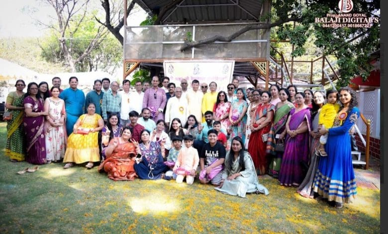 वार्ष्णेय समाज ने श्री अक्रूरजी वेल्फेयर असोसिएशन के तहत होली के रंग सबके संग समारोह मनाया।