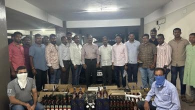 आबकारी पुलिस द्वारा जब्त की गई 22 लाख की अवैध विदेशी शराब।