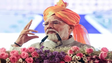 पीएम मोदी महाराष्ट्र और छत्तीसगढ़ में विकास परियोजनाओं का उद्घाटन करते हुए।