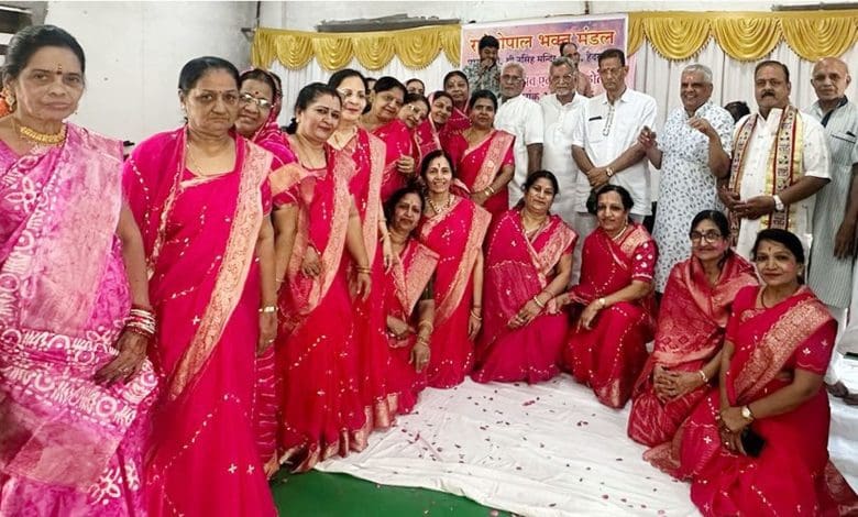 राधे गोपाल भक्त मंडल प्रभात फेरी ने अपने 15वें वार्षिकोत्सव और होली महोत्सव का आयोजन हर्षोल्लास के साथ किया।