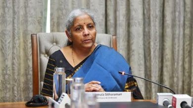 निर्मला सीतारमण प्रधानमंत्री इंटर्नशिप योजना ऐप लॉन्च करते हुए।