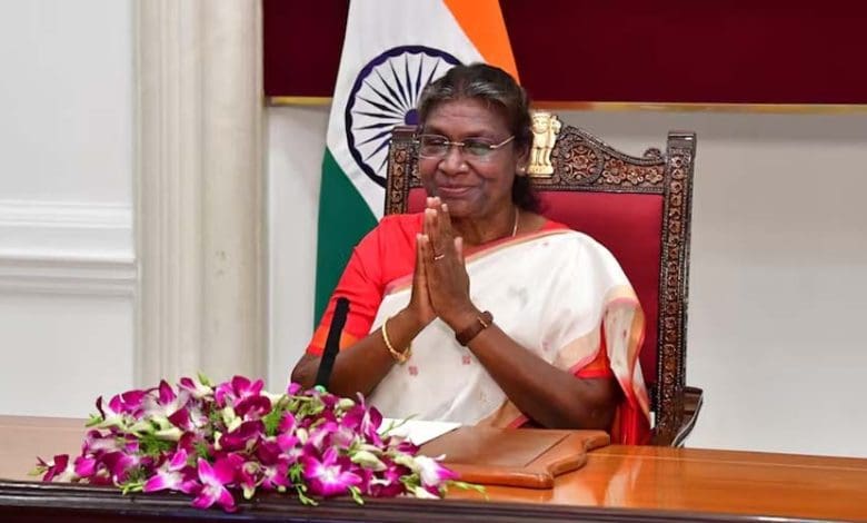 राष्ट्रपति ने विभिन्न त्यौहारों की पूर्व संध्या पर देशवासियों को शुभकामनाएं दीं