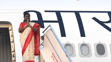 राष्ट्रपति द्रौपदी मुर्मू पोप फ्रांसिस के अंतिम संस्कार में शामिल होने के लिए वेटिकन रवाना होती हुईं