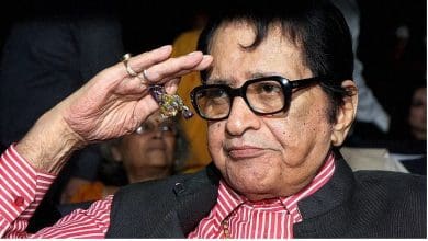 मनोज कुमार का निधन, देशभक्ति फिल्मों के नायक