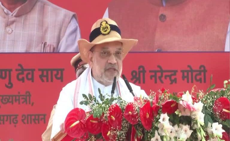 अमित शाह सीआरपीएफ की भूमिका को नक्सलवाद के खिलाफ बताते हुए