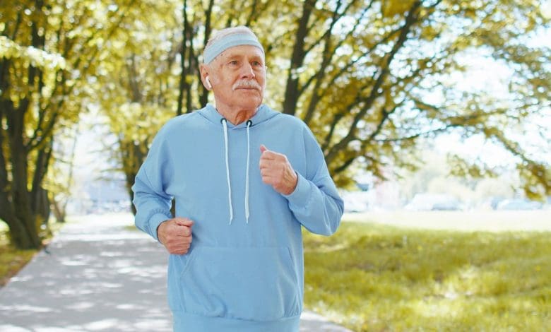 योग, ध्यान और एक्युपंक्चर के साथ लंबी उम्र पाने के उपाय