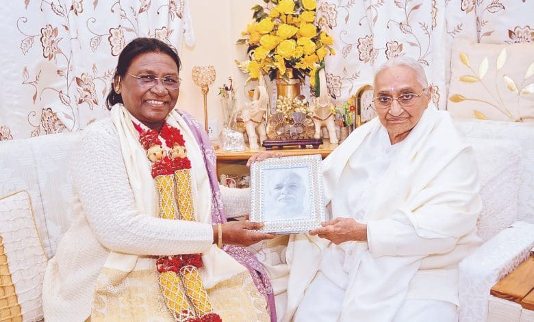 ब्रह्माकुमारीज़ की प्रमुख दादी रतन मोहिनी जी का निधन