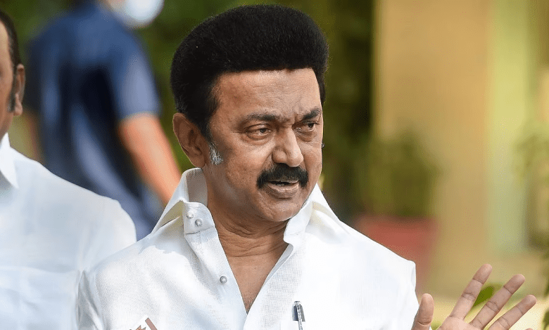 तमिलनाडु के मुख्यमंत्री एम.के. स्टालिन सरकारी समारोह को संबोधित करते हुए