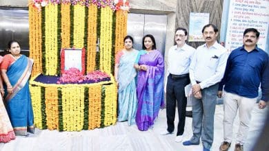 महात्मा फुले की प्रतिमा और महापौर का बयान