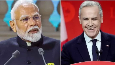 प्रधानमंत्री मोदी द्वारा मार्क कार्नी को बधाई देने का दृश्य