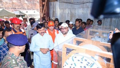 मंत्री पोंगुलेटी श्रीनिवास रेड्डी एसएलबीसी सुरंग राहत कार्य की समीक्षा करते हुए।