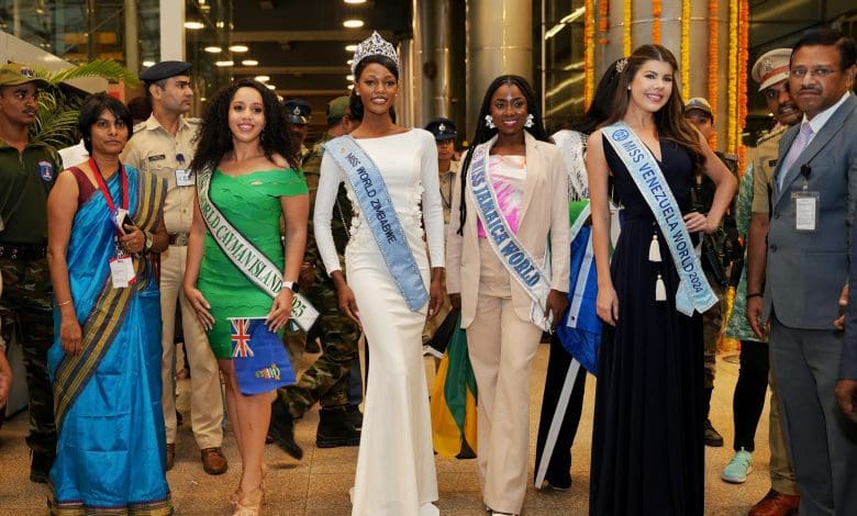 हेरिटेज वॉक का आयोजन चारमीनार और लाड बाजार में