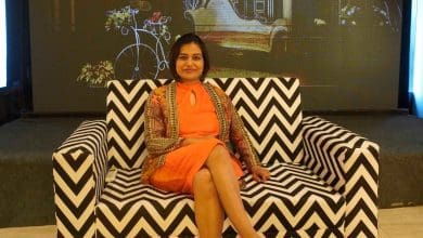 कंटेंट फैक्ट्री के स्टोरीटेलिंग प्रशिक्षण में भाग लेते व्यवसायी