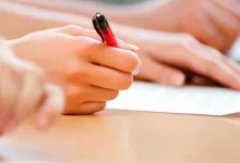 तेलंगाना इंटरमीडिएट परीक्षा 2026 में छात्र परीक्षा दे रहे हैं