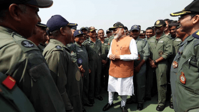 S-400 के सामने खड़े होकर पाकिस्तान के दावों का खंडन