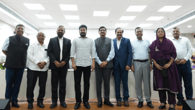 मुख्यमंत्री रेवंत रेड्डी व मुख्य सूचना आयुक्त द्वारा नये सूचना आयुक्तों को शपथ दिलाते हुए