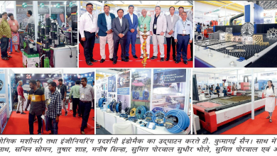 इंडोमैक-2025 प्रदर्शनी के उद्घाटन अवसर पर अतिथि मंच पर उपस्थित