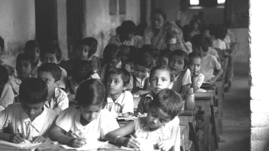 सूडानी राजदूत एल्टम शिक्षा पर भाषण देते हुए