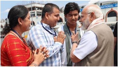 प्रधानमंत्री नरेंद्र मोदी ने पटना हवाई अड्डे पर 14 वर्षीय क्रिकेटर वैभव सूर्यवंशी से मुलाकात की और उन्हें शुभकामनाएं दीं।