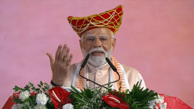 प्रधानमंत्री नरेंद्र मोदी ने देवी अहिल्याबाई होल्कर को पुष्पांजलि अर्पित की