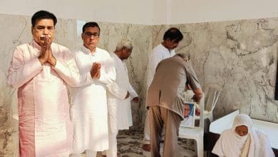 पुष्पाबाई प्रसन्नचंद सिसोदिया ने आराधना भवन के लिए निवास भेंट किया