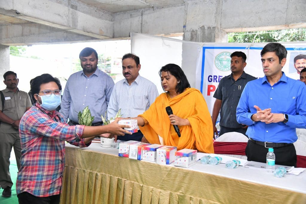 महापौर ने सफाई एवं स्वच्छता का ध्यान रखने को कहा

