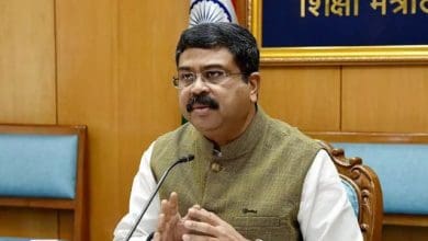 धर्मेंद्र प्रधान जाति जनगणना पर बयान देते हुए