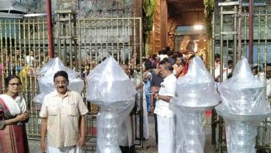 चाँदी के विशाल दीपक दान, तिरुमला तिरुपति मंदिर