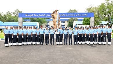 कमांडेंट बैनर प्रेजेंटेशन समारोह में एक्विनो स्क्वाड्रन का सम्मान