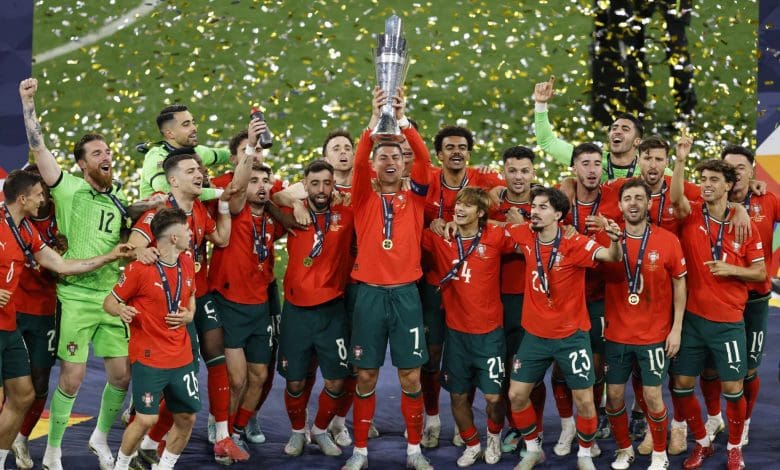 नेशन्स लीग फुटबाल में पुर्तगाल की जीत के बाद रोनाल्डो भावुक हुए, जीत में उनके गोल और जुनून ने टीम को नई ऊँचाई दी।