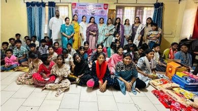 अग्रवाल समाज का सेवा कार्य: अनाथ आश्रम में अन्नदान