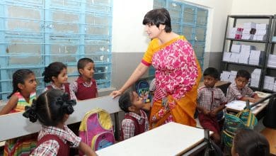 हरिचंदना दासरि ने सरकारी प्राथमिक विद्यालय का निरीक्षण